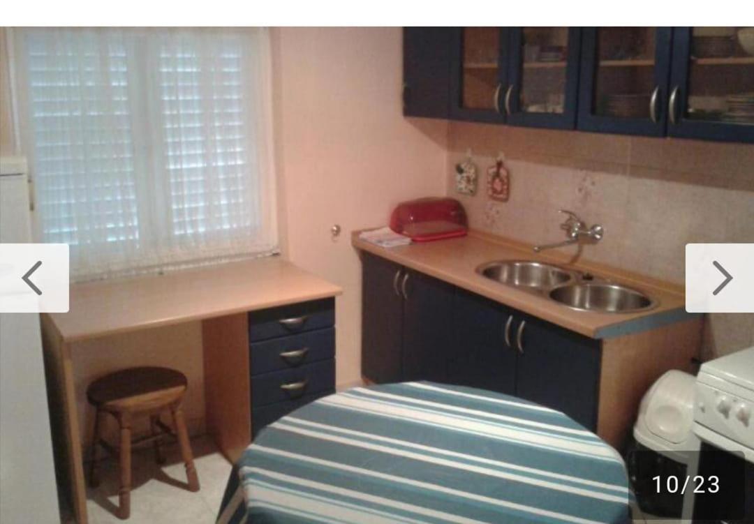 Apartmani Mira Vir Eksteriør billede